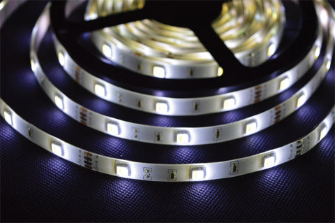 Lighting Resources G008PK - 5m Tape Light 12V 150 LED With PSU IP65 Cool White/Warm White